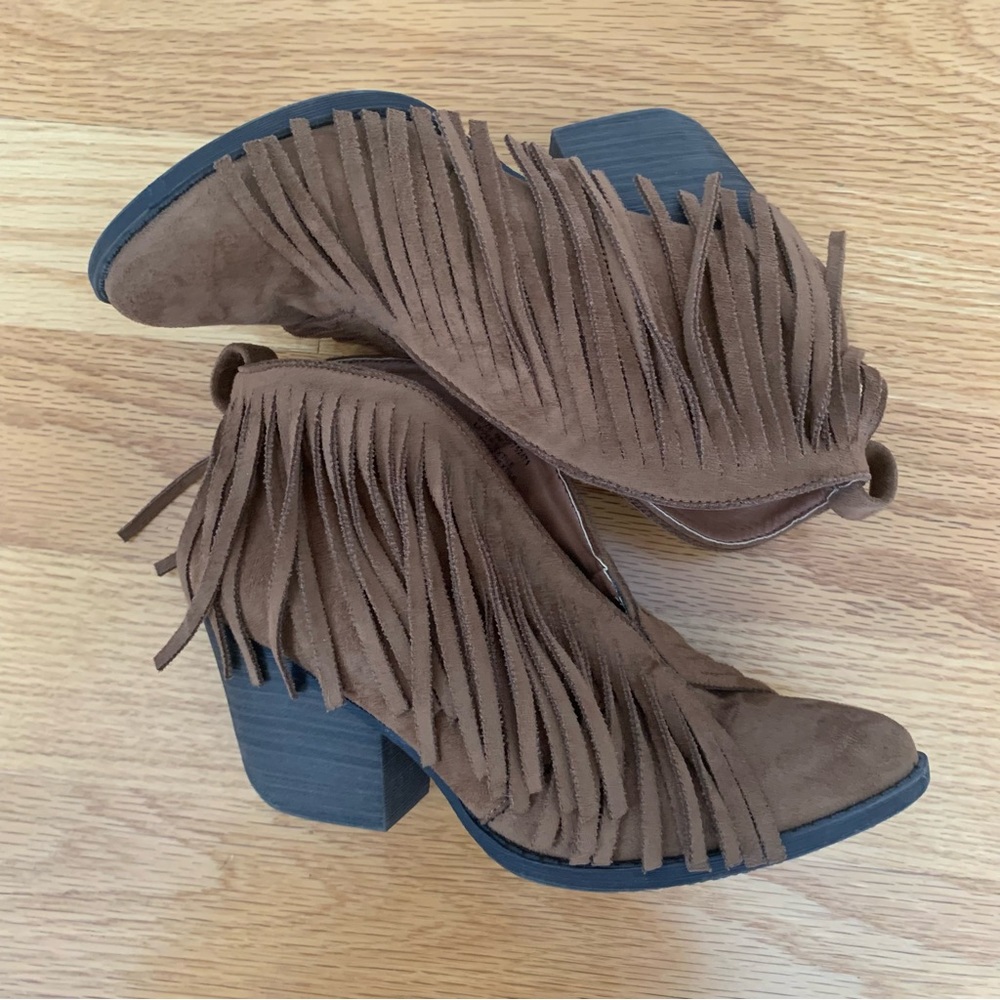 Coconuts By Matisse Lambert Fringe Split Front Bl… - image 6